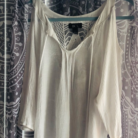 BCX - SZ. L WHITE TOP W/ COLD SHOULDER 3/4 SLEEVES - Picture 5 of 8